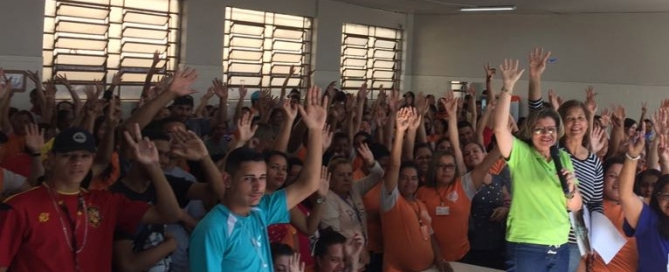 Trabalhadores aprovam em assembléia aumento de 4% e cesta básica de R$ 140 reais
